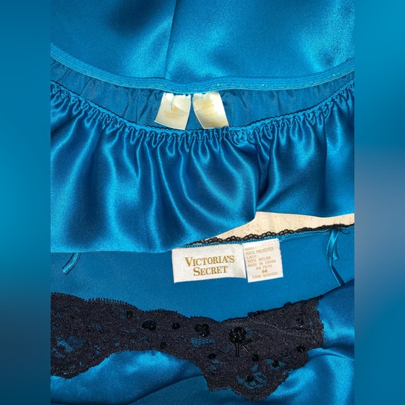 ** Sale ** Vintage Gold Label Victoria’s Secret Pajamas - Picture 14 of 16